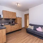 Apartament Melanie *